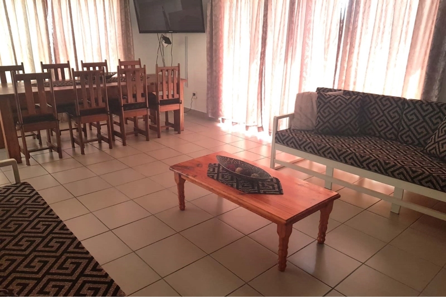 To Let 6 Bedroom Property for Rent in Apollo Ridge Western Cape